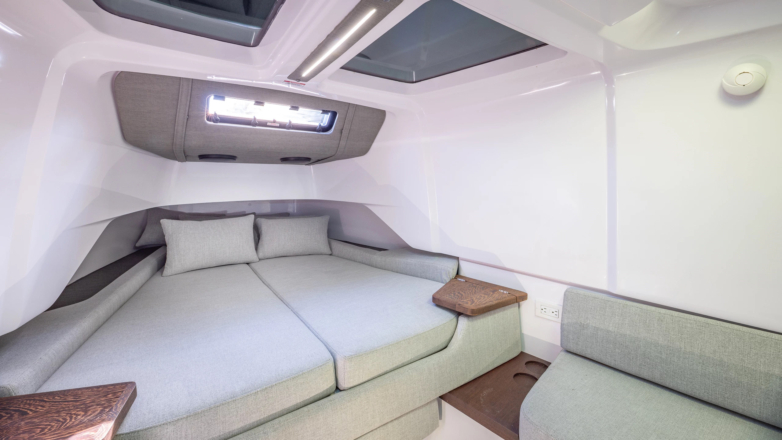  boat rentals Florida MIAMI BEACH Florida  Axopar 38 Sun-Top 2025 38 