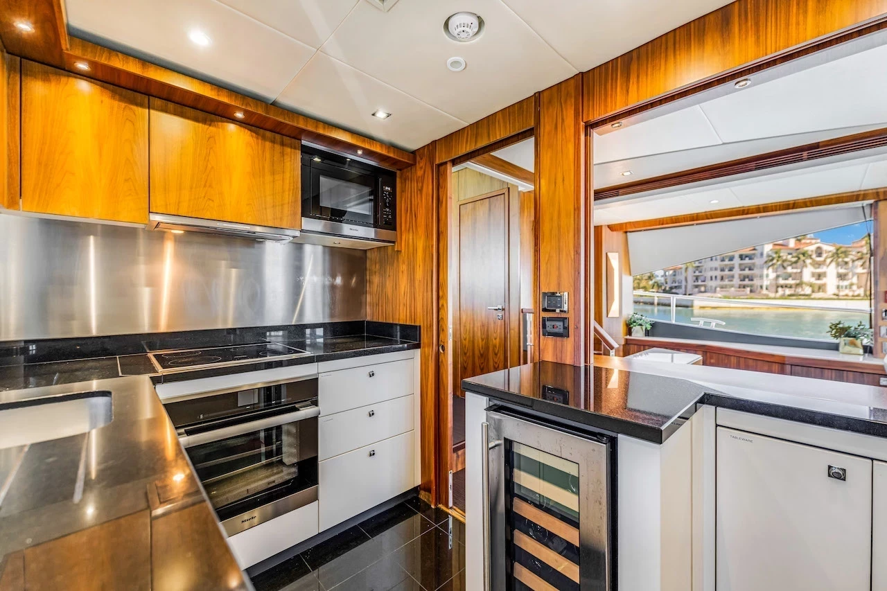   boat rentals Florida MIAMI BEACH Florida  Sunseeker 96 Yacht 2015 96 