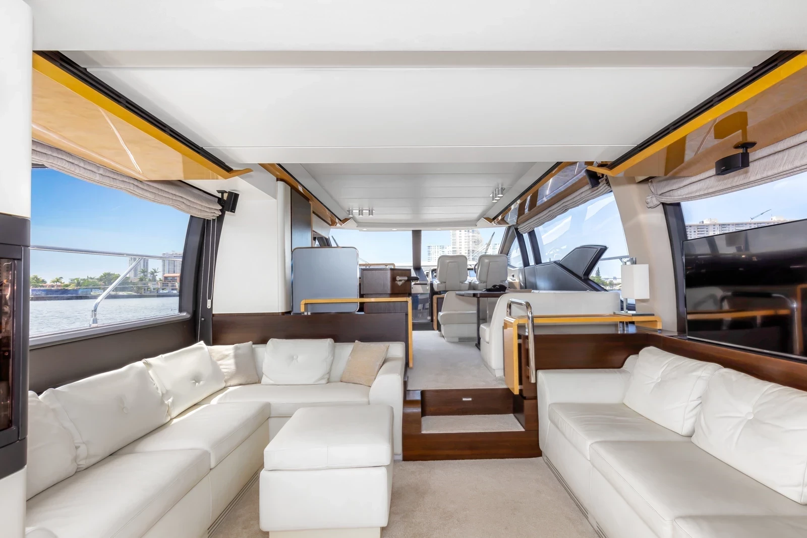   boat rentals Florida MIAMI BEACH Florida  Azimut 66 FLY 2016 68 
