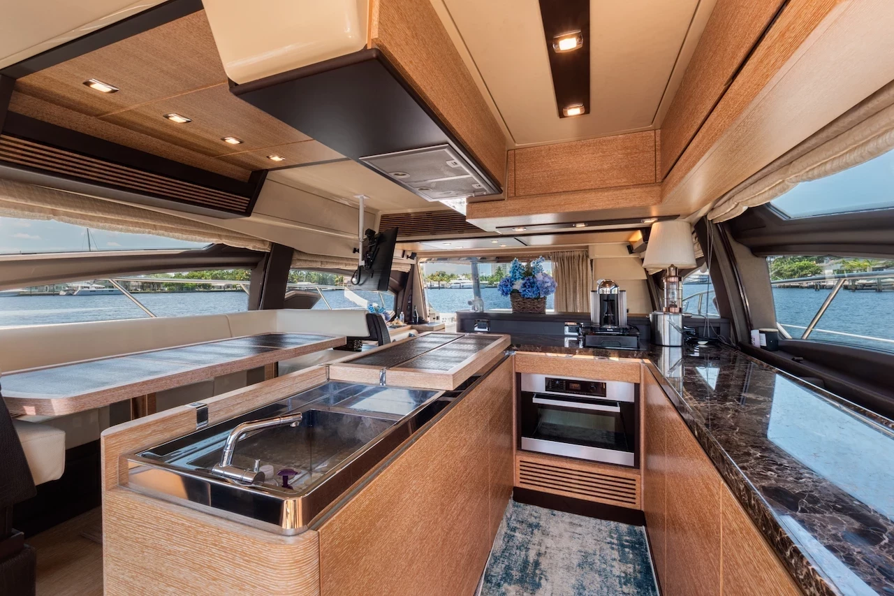   boat rentals Florida FORT LAUDERDALE Florida  Azimut 64 Flybridge 2013 64 