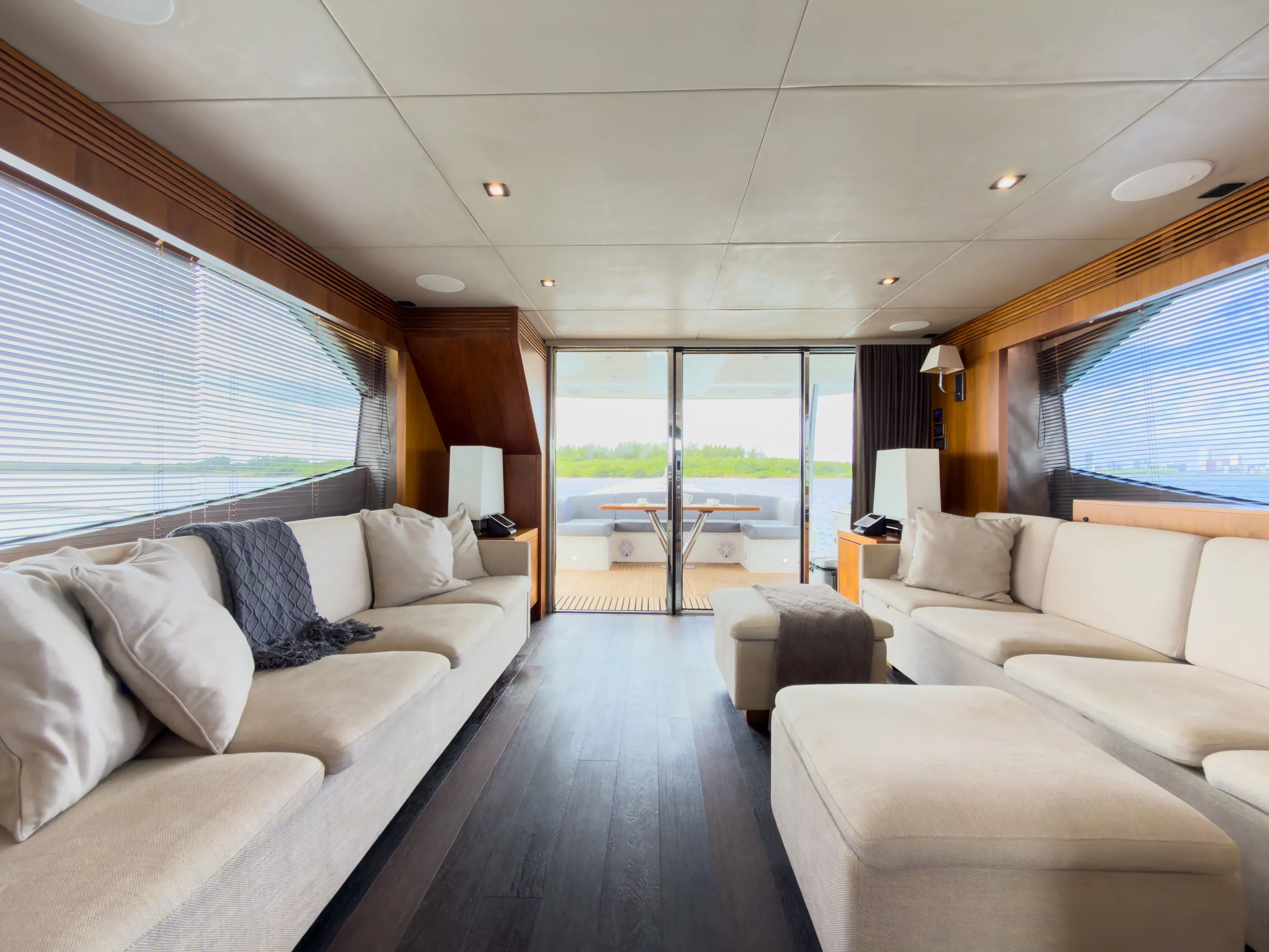   boat rentals Florida MIAMI BEACH Florida  Sunseeker 80 Yacht 2014 80 