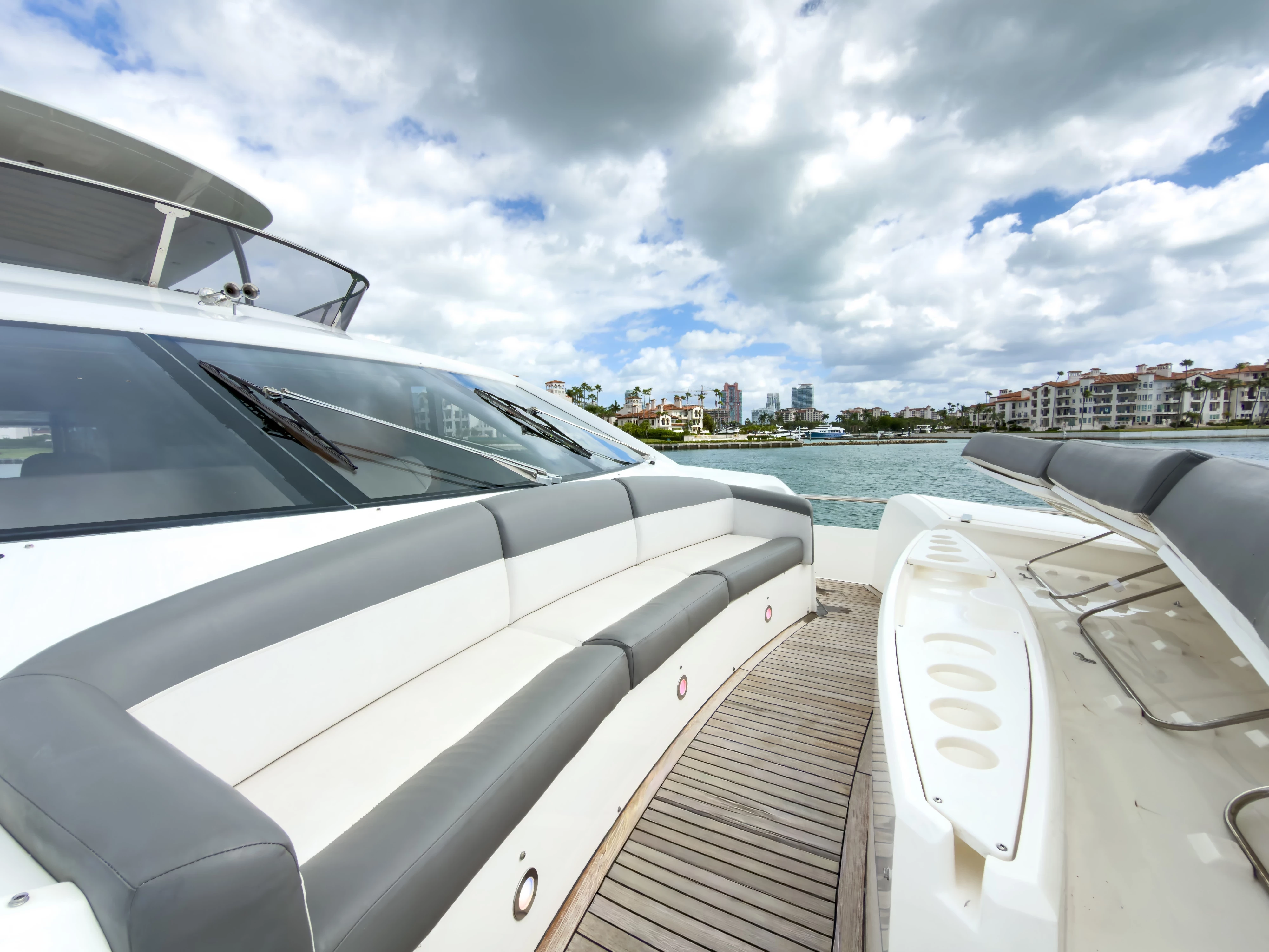   boat rentals Florida MIAMI BEACH Florida  Sunseeker 80 Yacht 2014 80 