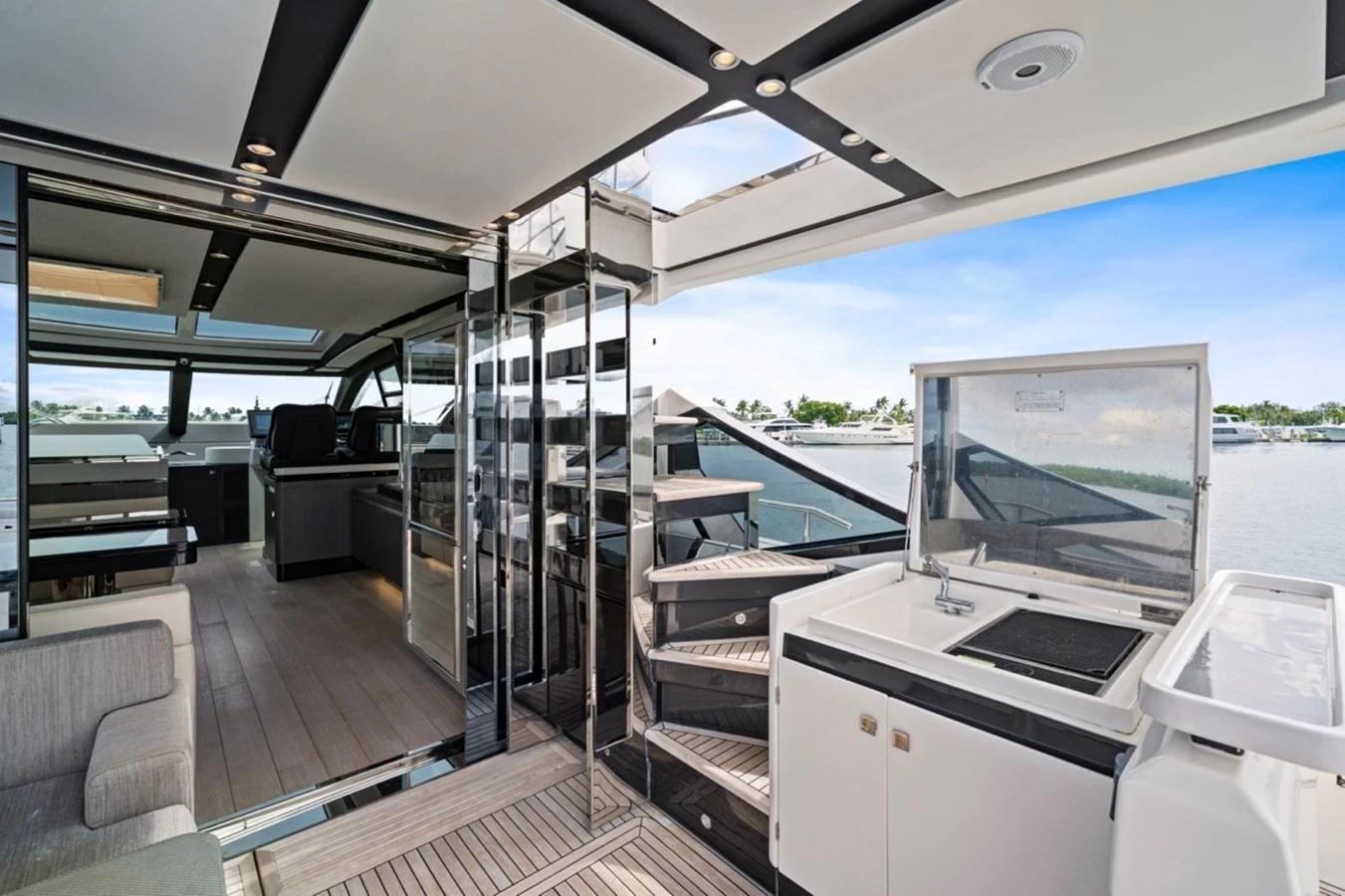   boat rentals Florida MIAMI BEACH Florida  Azimut S7 FLY 2019 72 
