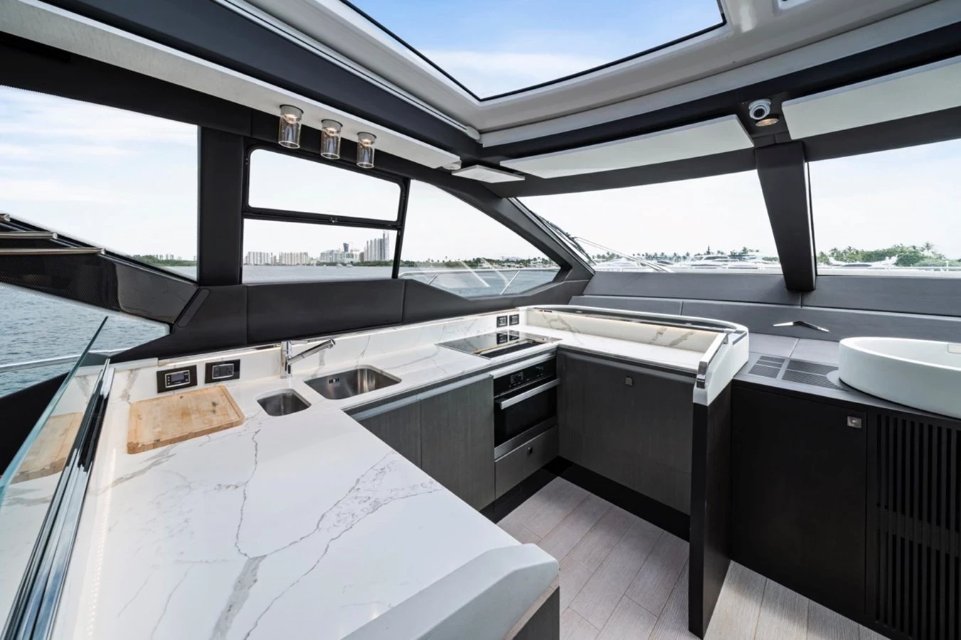   boat rentals Florida MIAMI BEACH Florida  Azimut S7 FLY 2019 72 
