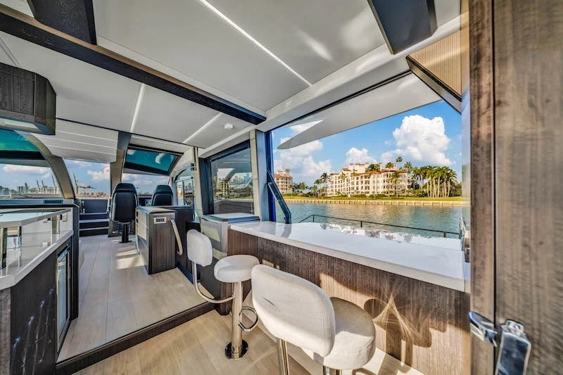   boat rentals Florida MIAMI Florida  Galeon 640 Fly 2025 68 