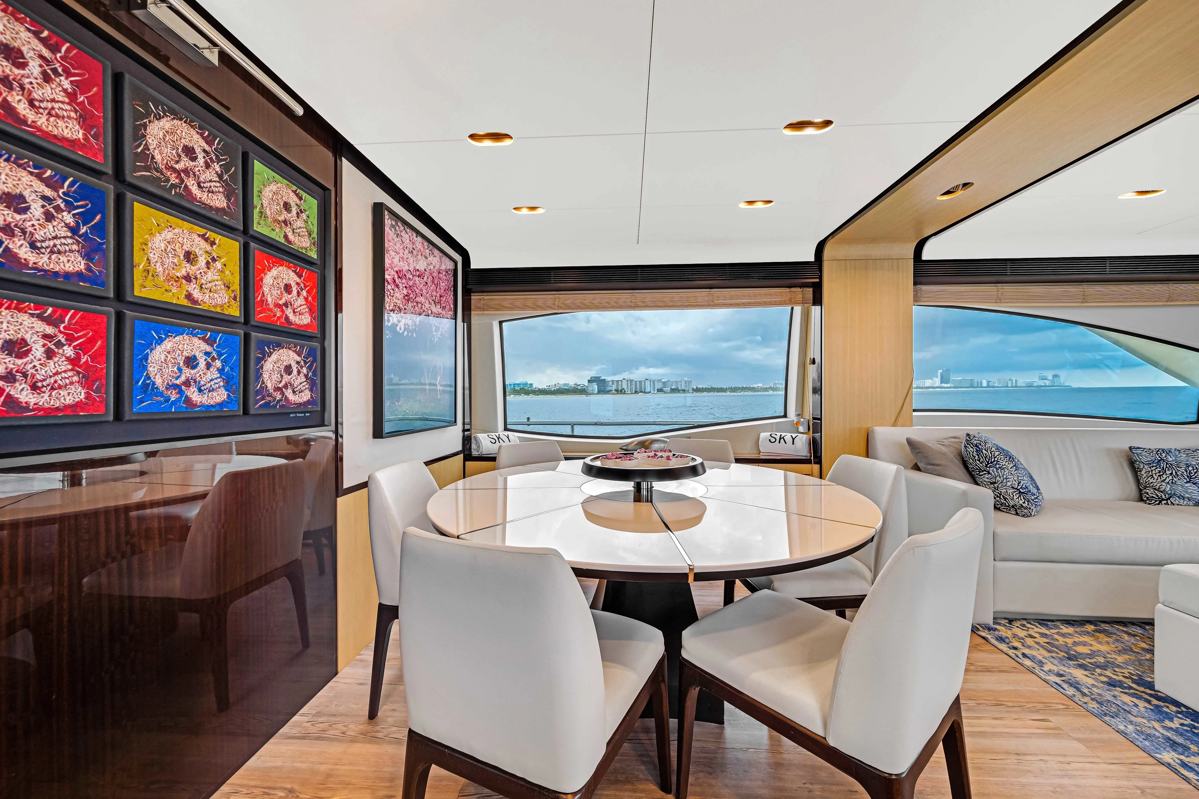   boat rentals Florida MIAMI Florida  Azimut 84 Flybridge 2014 84 