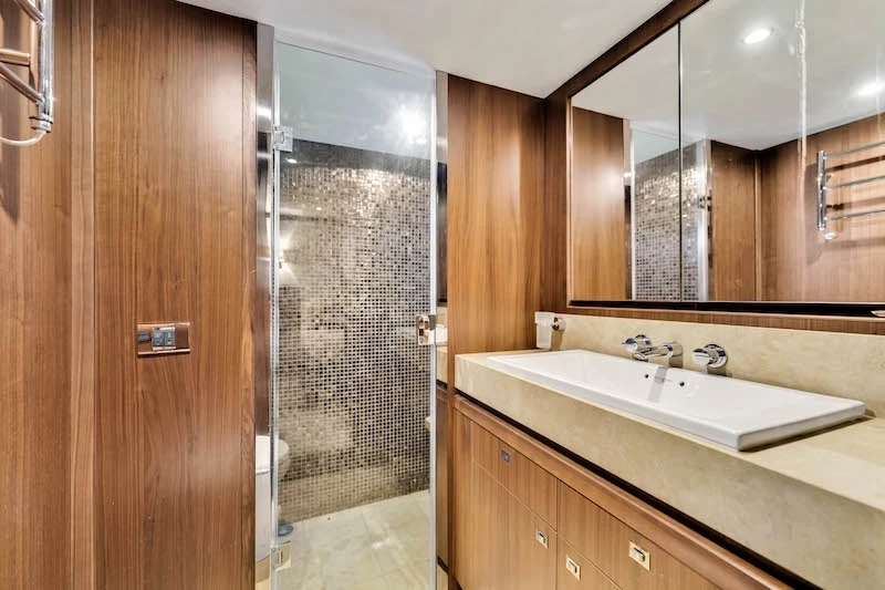   boat rentals Florida MIAMI Florida  Princess 88 Jacuzzi 2014 88 
