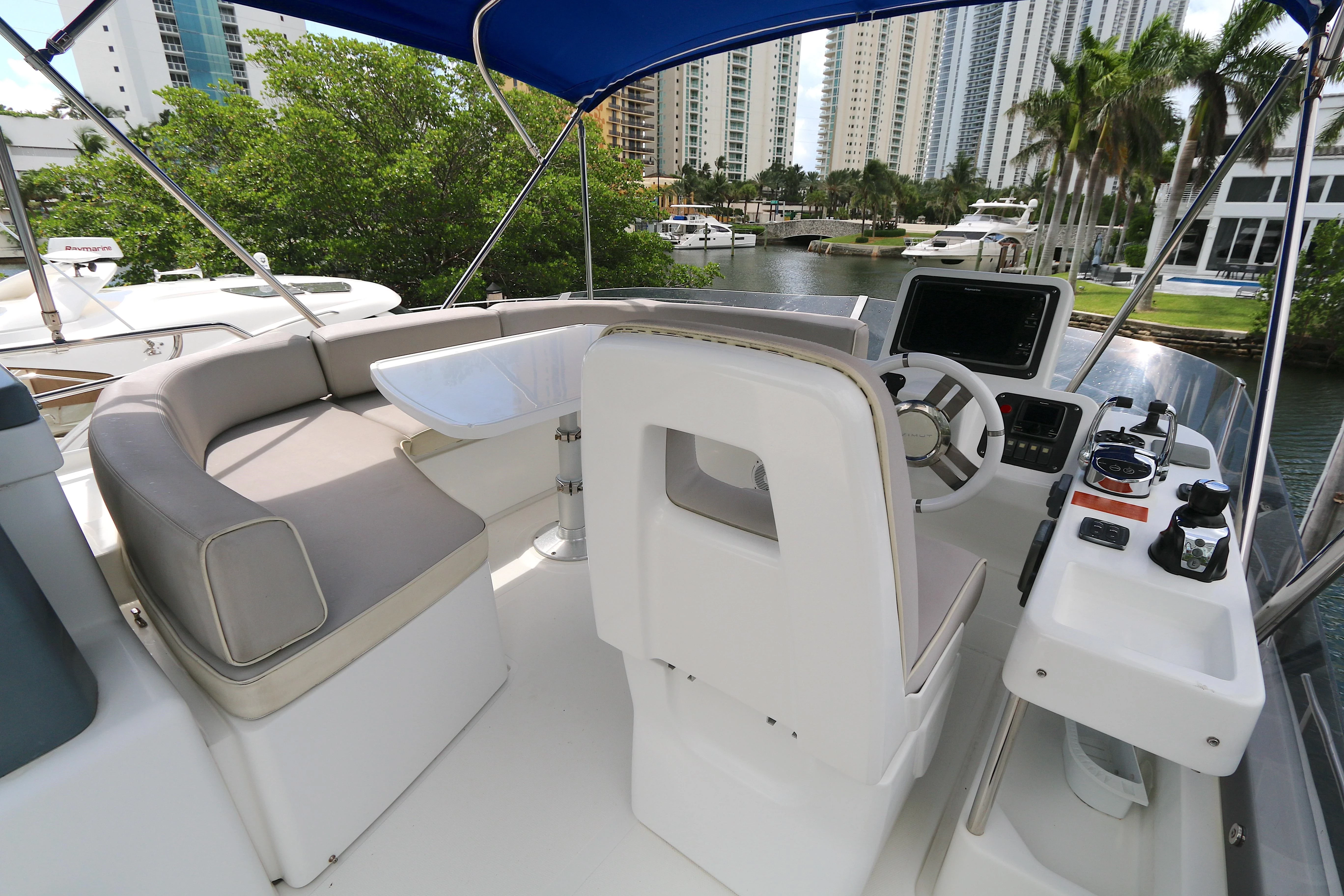   boat rentals Florida MIAMI BEACH Florida  Azimut Magellano 43 Flybridge 2014 45 