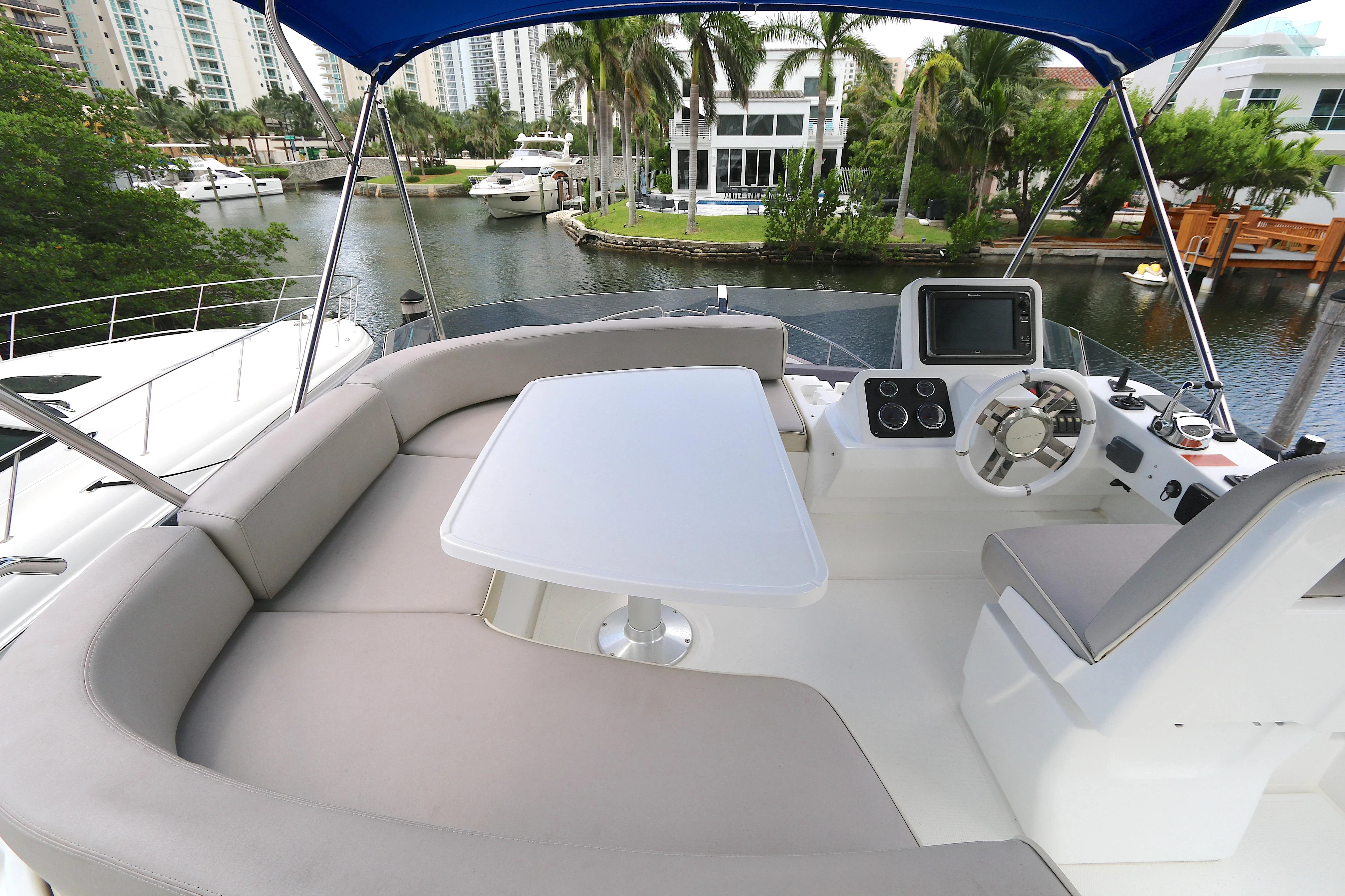   boat rentals Florida MIAMI BEACH Florida  Azimut Magellano 43 Flybridge 2014 45 