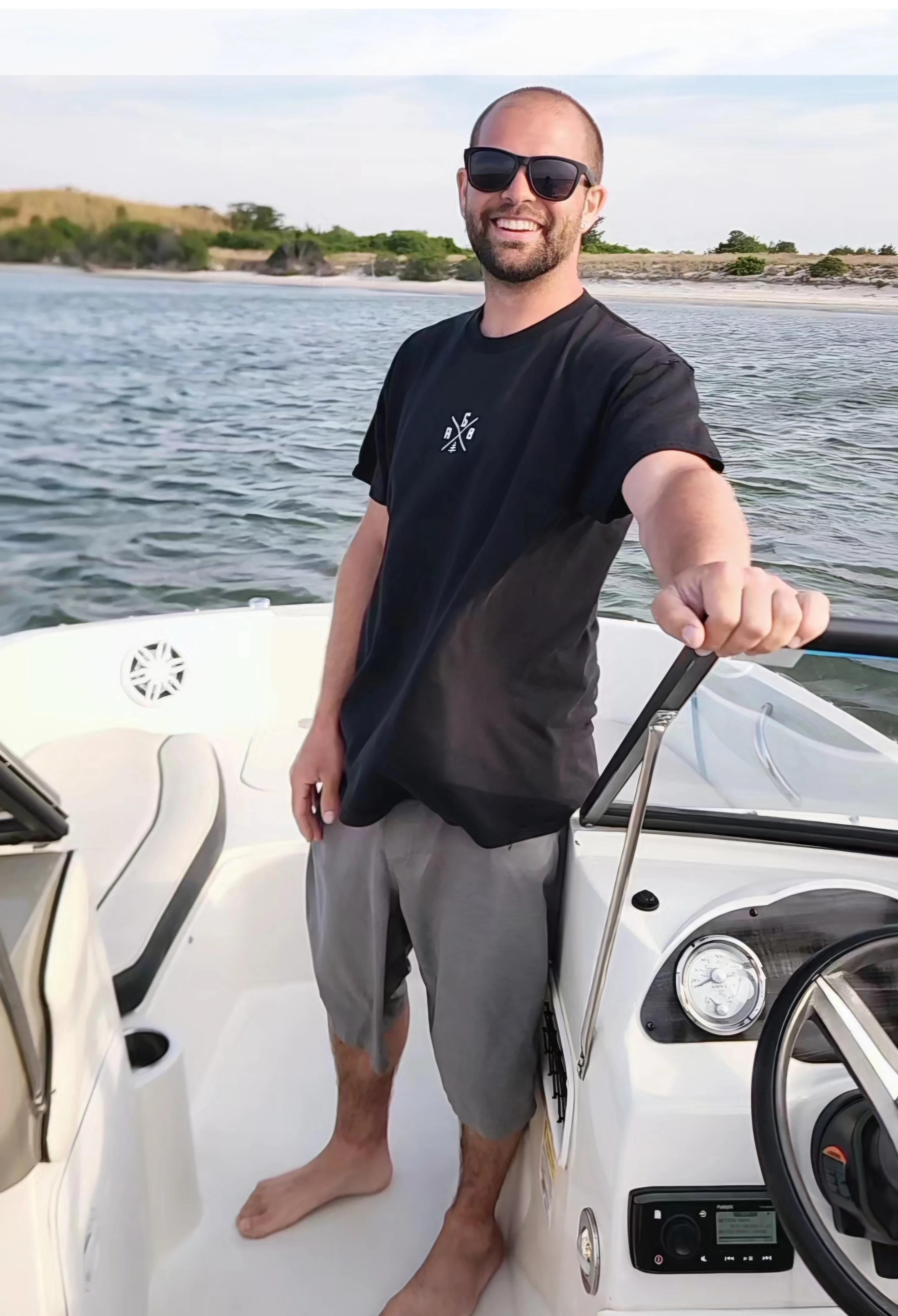   boat rentals New York LINDENHURST New York  Stingray 191DC 2021 19 
