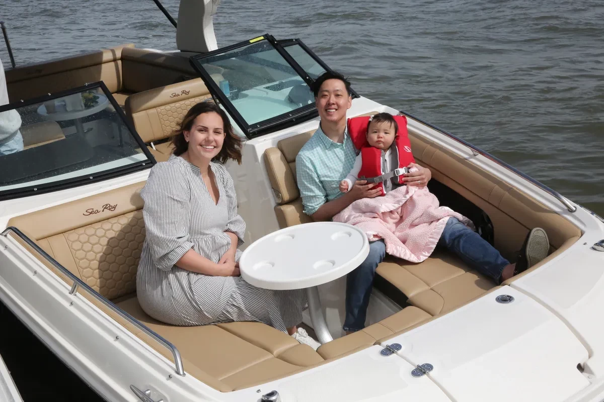  boat rentals New York NEW YORK New York  SEA RAY SDX 270 OB 2020 27 