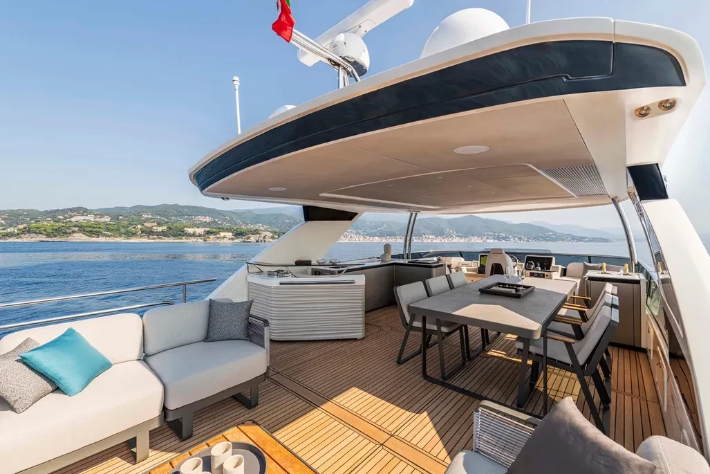   boat rentals California coastal city California  Flybridge Navetta 70 2026 70 