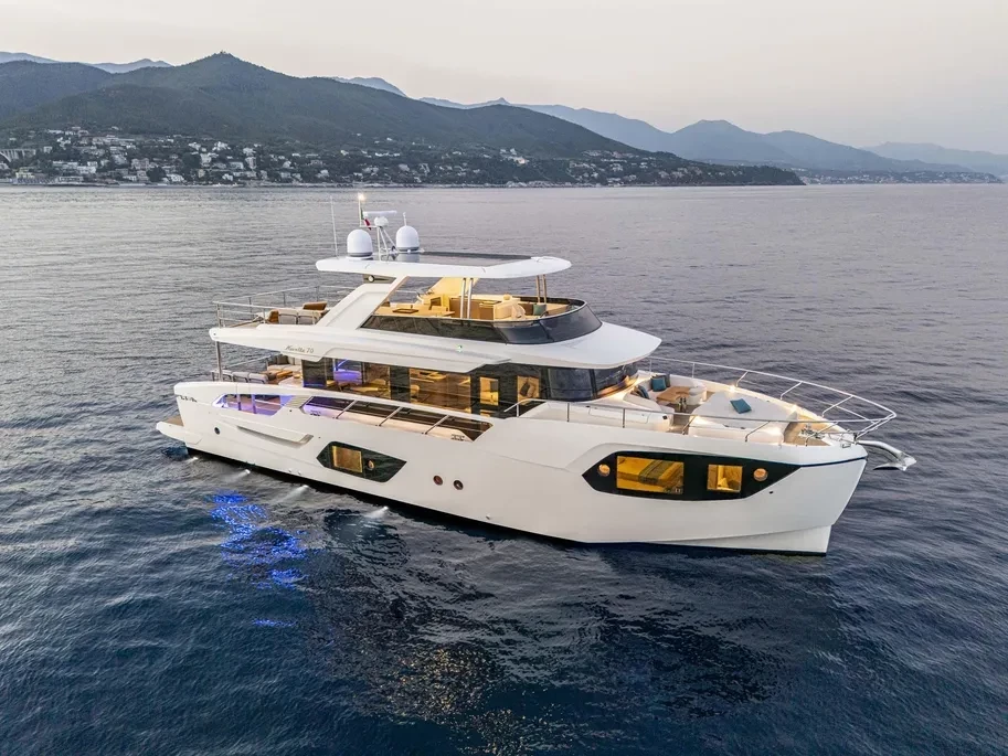   boat rentals California coastal city California  Flybridge Navetta 70 2026 70 