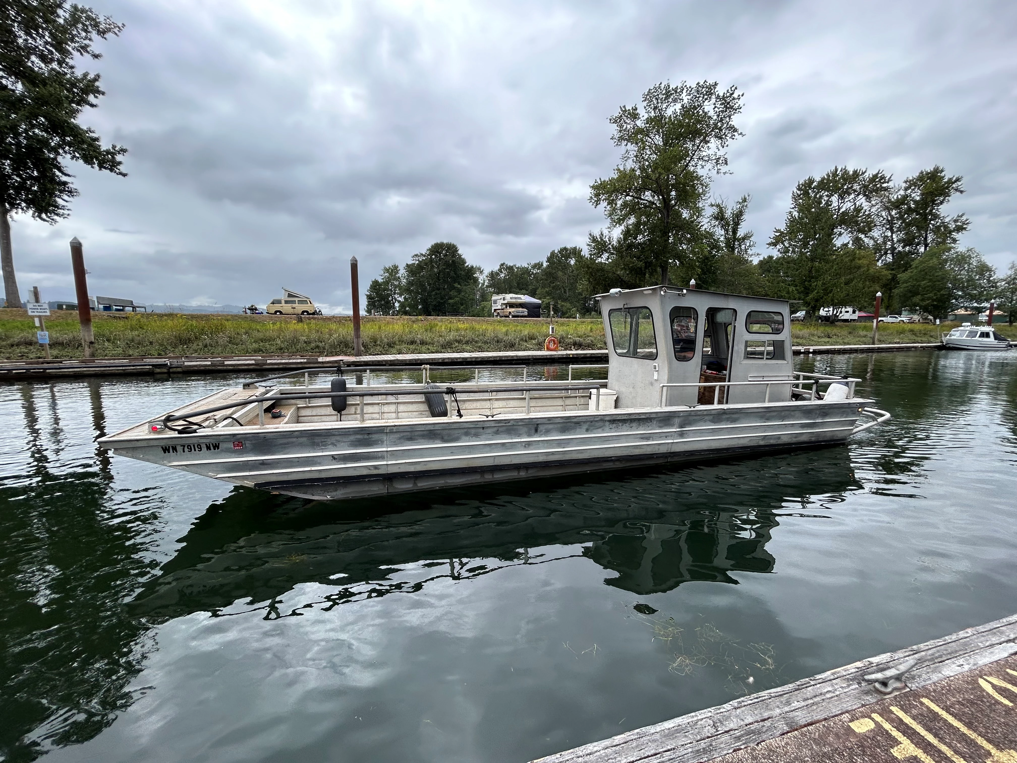   boat rentals Washington CATHLAMET Washington  American Unknown 2001 37 