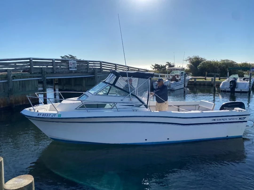   boat rentals New York BAYPORT New York  Grady White Offshore 1989 25 