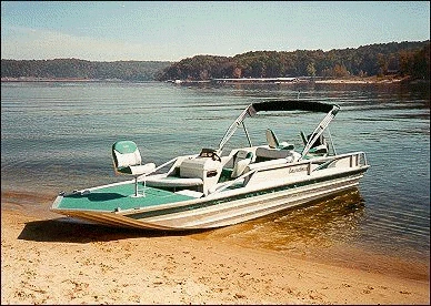  boat rentals New York Alexandria Bay New York Alexandria Bay Princecraft Deck Boat 0 22 Feet 