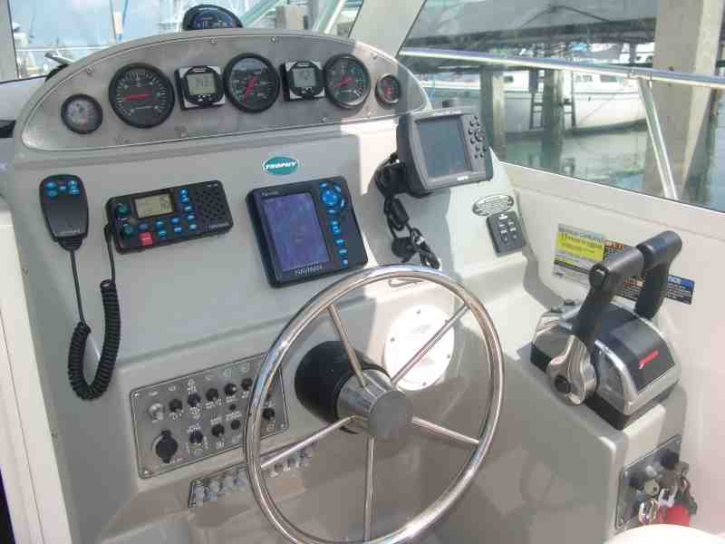 Controls boat rentals Florida cocoa beach Florida port canaveral Trophy 2502 walkaround 2008 25 Feet 