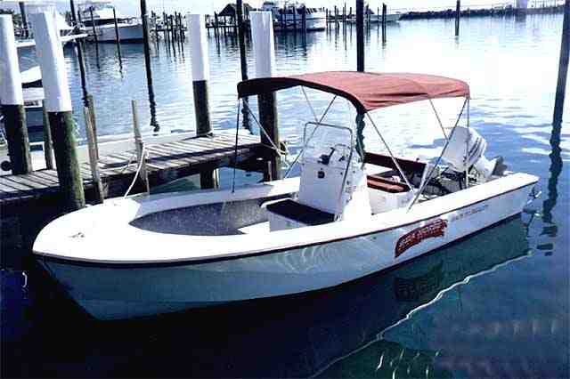  boat rentals Abaco Abaco Beach Resort Abaco Marsh Harbour Privateer Center Concole  22 Feet 